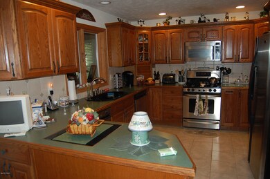 137 Broadmoor Dr, Hawley, PA 18428 - photo 7