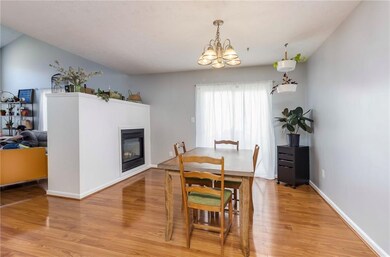 674 Pine Lake Dr, Greenwood, IN 46143 - photo 7