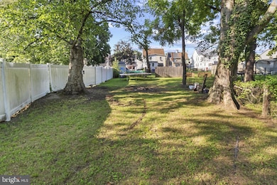 152 1/2 Rancocas Rd, Mount Holly, NJ 08060 - photo 2