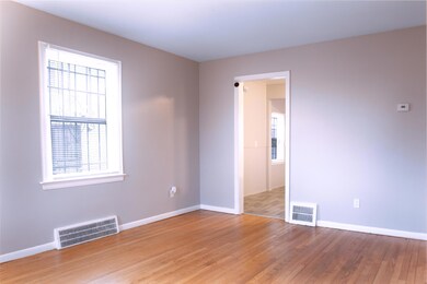 Livingroom2