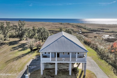 8925 Neptune Ave, Ocean Springs, MS 39564 - photo 6