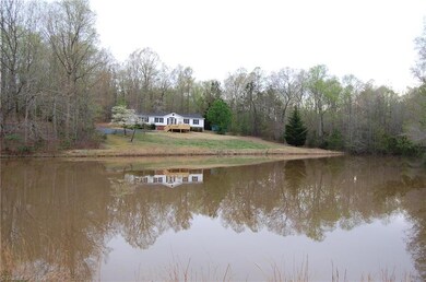388 Countryside Acres Dr, Asheboro, NC 27205 - photo 3