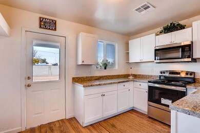 512 W Dana Ave, Mesa, AZ 85210 - photo 3