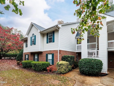 1221 Renshaw Ct, Cary, NC 27518 - photo 2