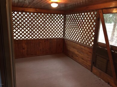 525 Hunt St, Lowell, MI 49331 - photo 6