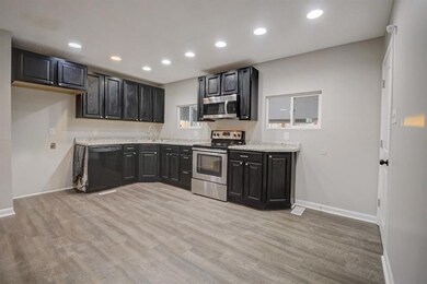 876 Glendale Dr, Franklin, IN 46131 - photo 4