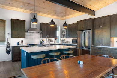 11658 Mcclintock Loop, Truckee, CA 96161 - photo 5