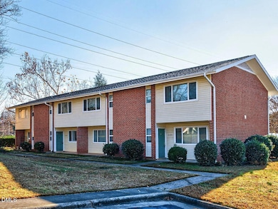 2304 Champion Ct, Raleigh, NC 27606 - photo 3