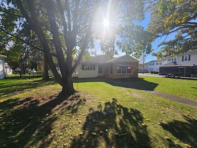 23 State St, Jeffersonville, OH 43128 - photo 2