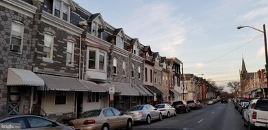 738 N 11th St, Reading, PA 19604 - photo 2