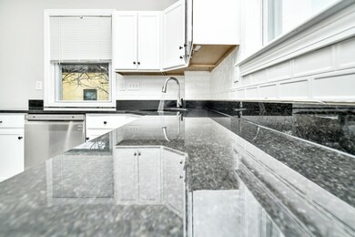 109 Walnut St unit 4, Somerville, MA 02145 - photo 3