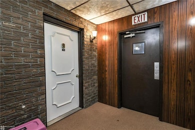 1575 Creekside Rd unit 8, Whitehall, PA 18052 - photo 4