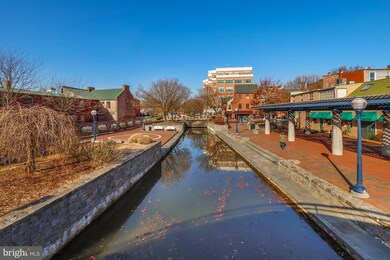 2036 Spring Run Cir, Frederick, MD 21702 - photo 7