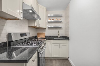 415 Argyle Rd unit 4W, Brooklyn, NY 11218 - photo 7
