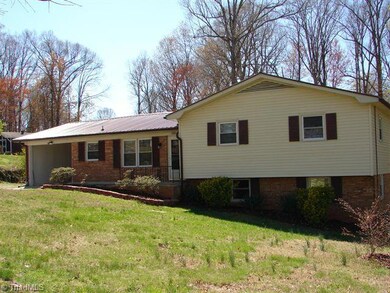 399 Oakgrove Rd, Asheboro, NC 27205 - photo 2