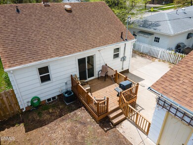 514 Ave B West 19