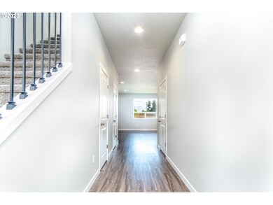 6411 NE 49th Cir, Vancouver, WA 98661 - photo 3