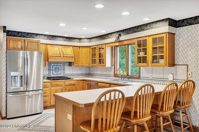 18 Robinson Rd, Schenectady, NY 12302 - photo 3