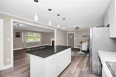 183 Jane Sowers Rd, Statesville, NC 28625 - photo 5