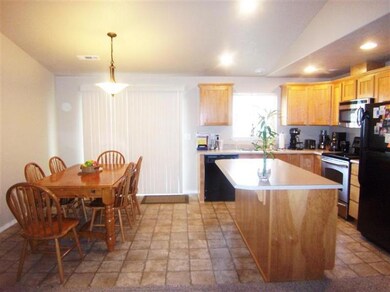 8430 Kyra Ln, White City, OR 97503 - photo 6