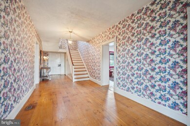 99 Crab Apple Ln, Hatboro, PA 19040 - photo 4