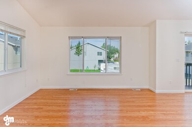 [photo 2279668] Living Room