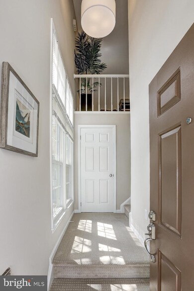 5802 Linden Square Ct, Rockville, MD 20852 - photo 4