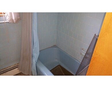 55 Pilgrim Ave, Worcester, MA 01604 - photo 4