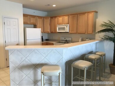 Breakfast Bar to Kitchen