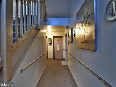 9720 Lake Pointe Ct unit 102, Upper Marlboro, MD 20774 - photo 4