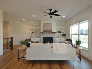 235 Aspen Cir, Pella, IA 50219 - photo 6