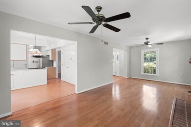 2116 Stonewall Rd, Catonsville, MD 21228 - photo 7