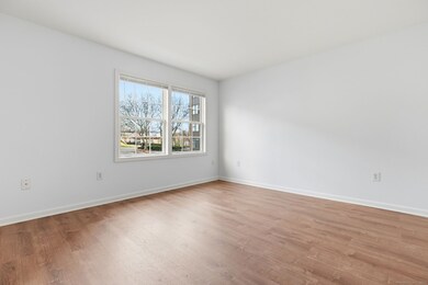 48 Strawberry Hill Ave unit 7, Stamford, CT 06902 - photo 4