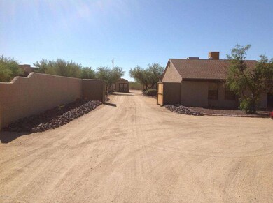 1011 E Maddock and ,4th ave 005