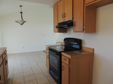 2 Kitchen and dining (3)