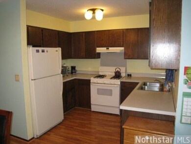 952 Monterey Ct S, Saint Paul, MN 55126 - photo 5