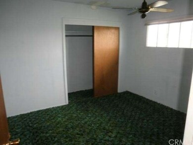 Living room 3