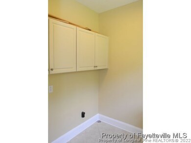 4373 Ferncreek Dr, Fayetteville, NC 28314 - photo 5