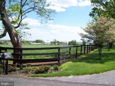 6448 Sunset Dr, Frederick, MD 21702 - photo 5