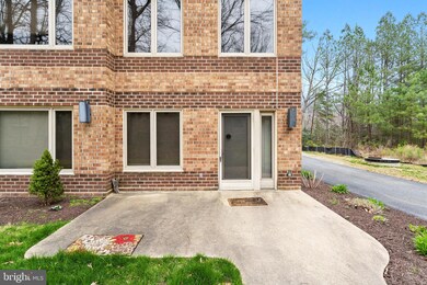 23140 Cobblestone Ln unit 101, California, MD 20619 - photo 2