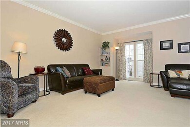 25274 Gothic Square, Chantilly, VA 20152 - photo 2