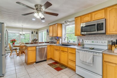 24 Compromise Ln, Sandown, NH 03873 - photo 7