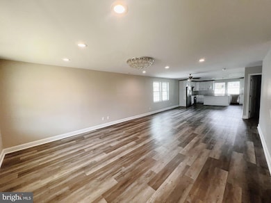 1719 Dixon Ave, Croydon, PA 19021 - photo 2