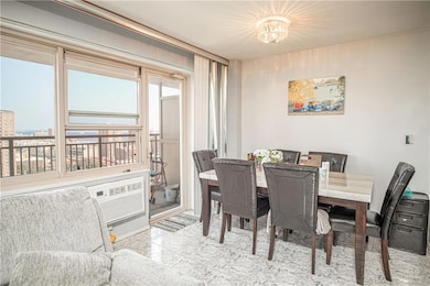 Trump Village unit 19G, Brooklyn, NY 11224 - photo 3