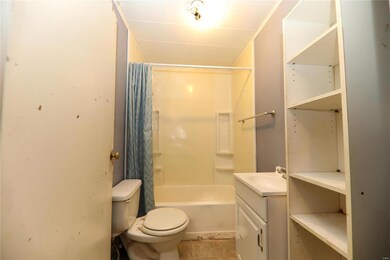 2804 Arlington St, Collinsville, IL 62234 - photo 5