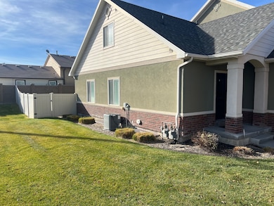 1721 W Hollow Cedar Ln unit 1, Riverton, UT 84065 - photo 2