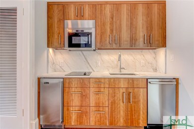 30 E Jones Ln, Savannah, GA 31401 - photo 6