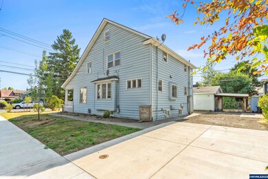 1113 E 4th St, Newberg, OR 97132 - photo 5