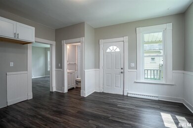 2023 W 5th St, Davenport, IA 52802 - photo 6