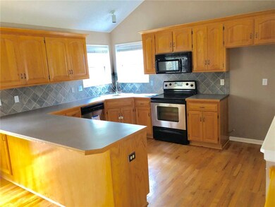 20053 W 220th St, Spring Hill, KS 66083 - photo 5